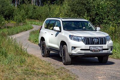 Новые пороги РИФ для Land Cruiser Prado 150