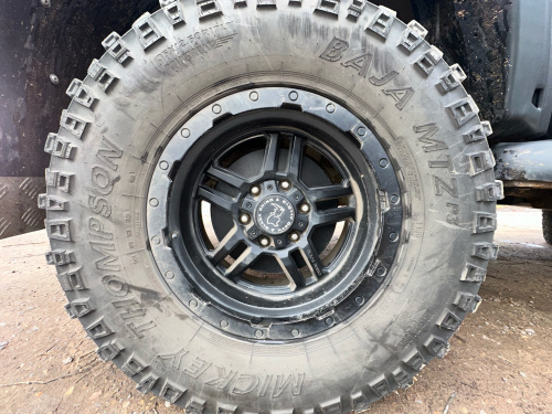 Toyota Hilux VIII 2.8d AT (177 л.с.) 4WD дизель автомат