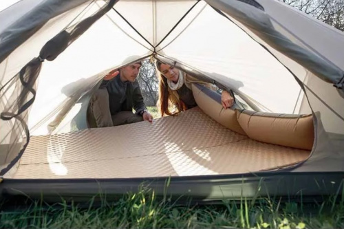 Коврик самонадувающийся с подушкой Naturehike, 296х65х3 см, желтый