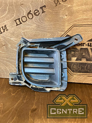 Заглушка ПТФ правая Toyota Land Cruiser 200