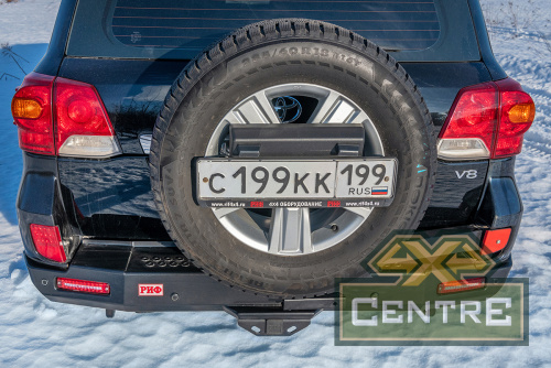 Бампер РИФ силовой задний Toyota Land Cruiser 200 2007-2012 с квадратом под фаркоп, калиткой, фонаря