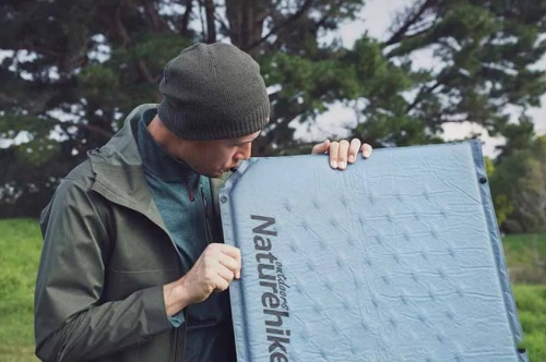 Коврик самонадувающийся с подушкой Naturehike, 296х65х3 см, синий