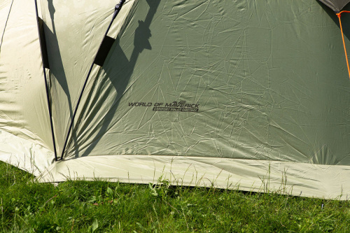 Палатка-автомат туристическая Maverick Comfort Solar Control (светло-коричневый / зеленый)