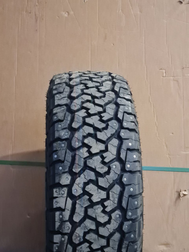 Шина зимняя шипованная ROADCRUZA LT285/70R17 121/118S RA1100 A/T