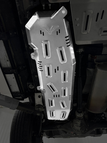 Защита Falcon топливного бака для BAW 212, бенз. 2 л., 2024+, алюм. 5 мм