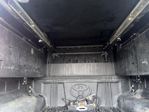 Toyota Hilux VIII 2.8d AT (177 л.с.) 4WD дизель автомат