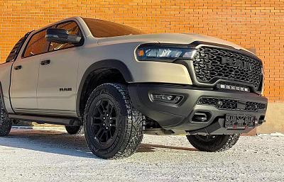 Новинка! Площадка РИФ под лебёдку с защитой радиатора для RAM 1500 Rebel 2024+