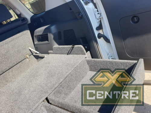 Органайзер "Комфорт" для TLC Prado 150  2018+